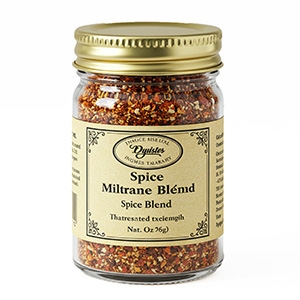 Gewürzglas mit Logo Produktbeispiel: gefülltes Gewürzglas mit Schraubverschluss und Logodesign