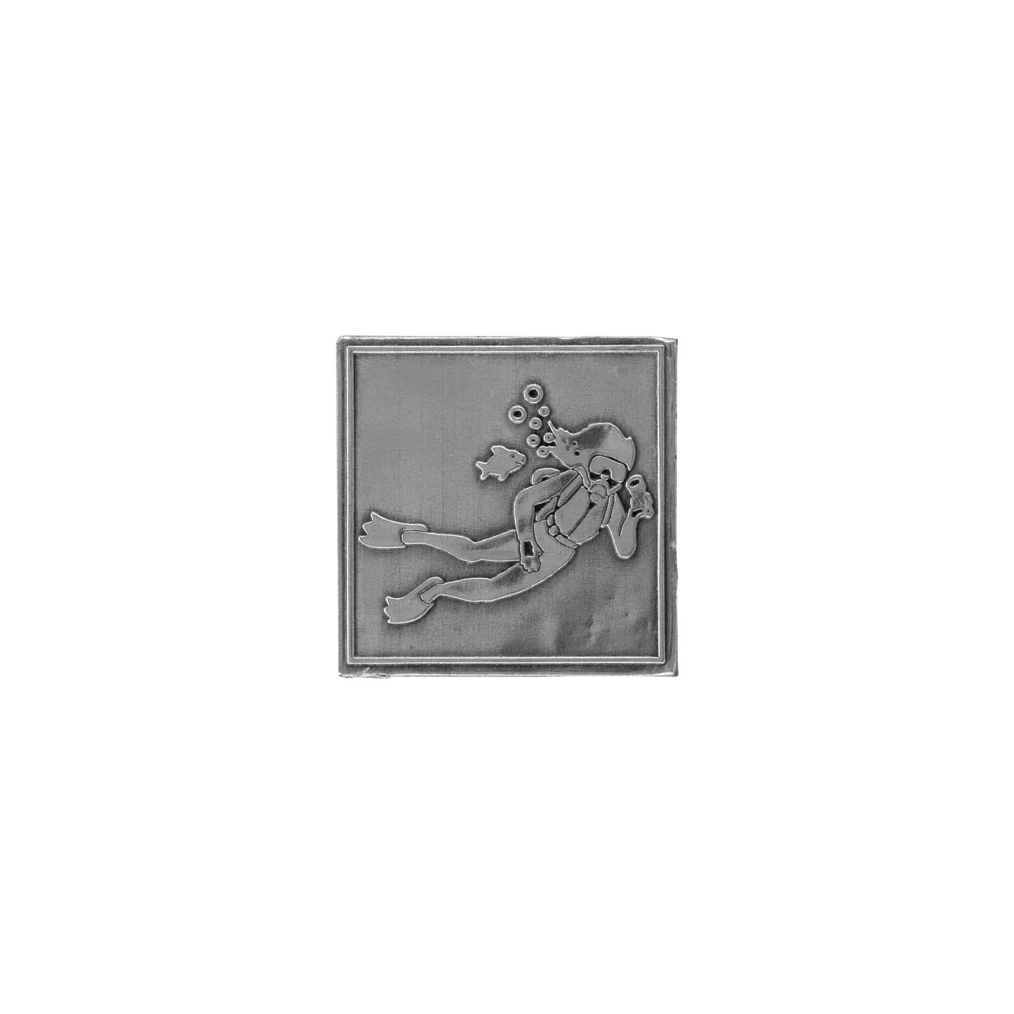 Zinnetikett „Taucher“, quadratisch, Metall, silber